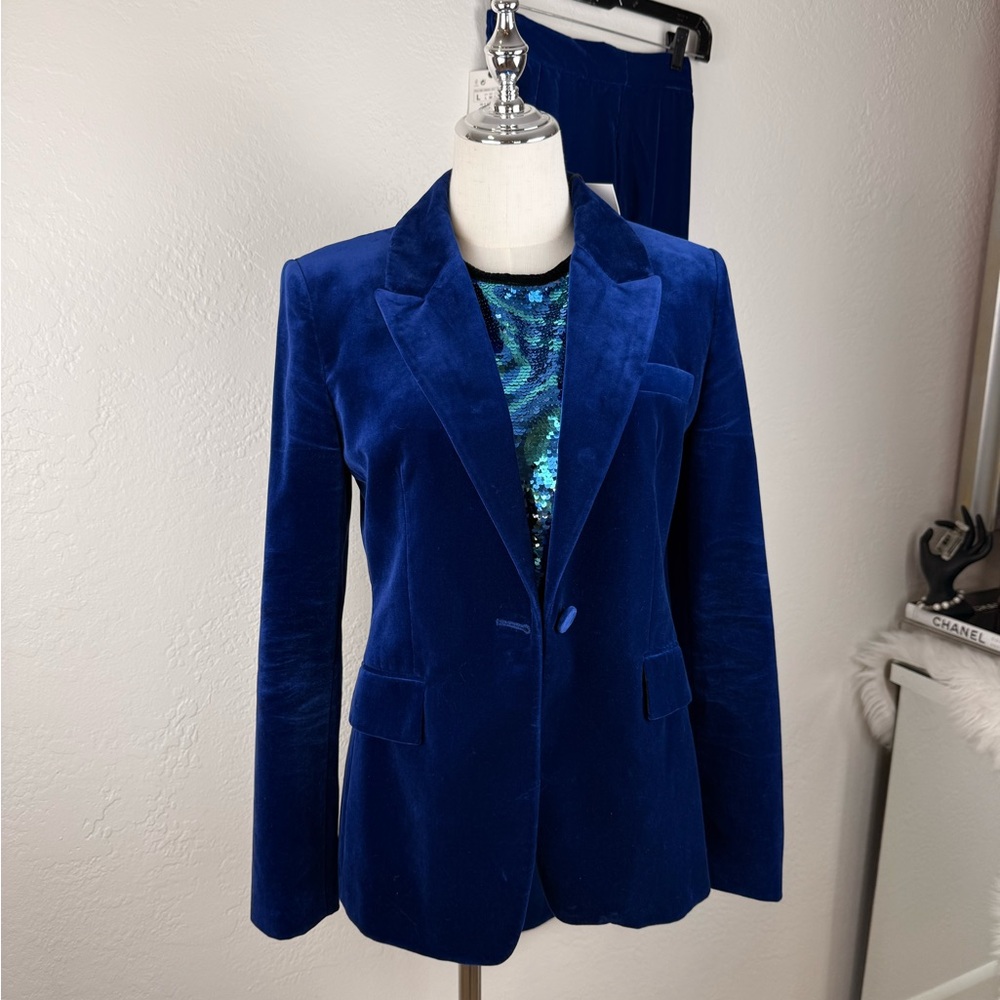 NWT ZARA 4 Pc, 1 Blazer & 1 Pant, 1 Sequin Cami,1 Velvet Cami/Boutique Ensemble - Picture 8 of 16